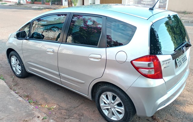 VENDO HONDA FIT 14/14 AUT.
