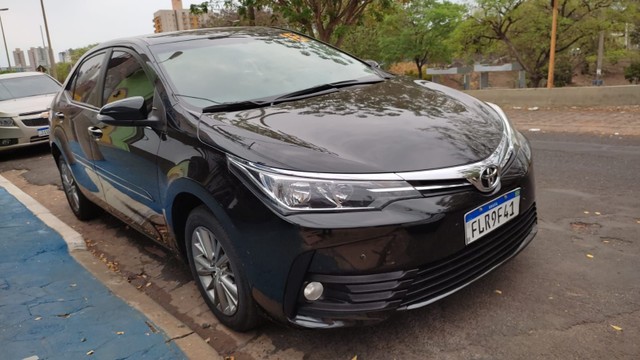 TOYOTA COROLLA 1.8 4P UPPER 2018