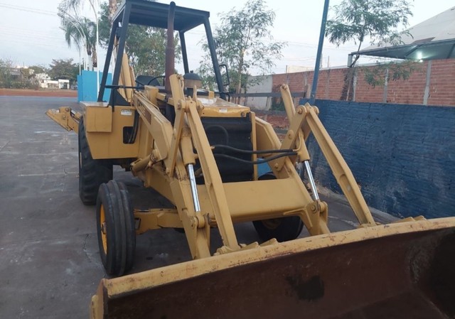 RETROESCAVADEIRA CASE 580H 4x2 1989 - Foto 4