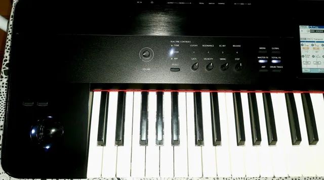 Korg Krome 73 - Foto 4