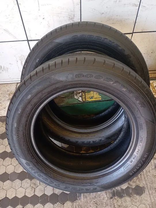 Pneus goodyer ref 185 65 15 RS 500 os 2 - Foto 4