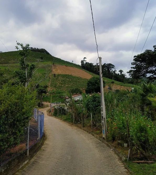 Oportunidade Única de Investimento: Terreno à Venda em Perobas, Domingos Martins!