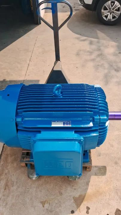 Vendo Motor 250 Cv Weg - Foto 2