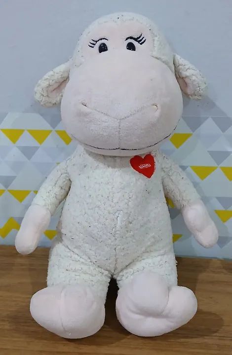 Ovelha de pelúcia Nestlé 38 cm