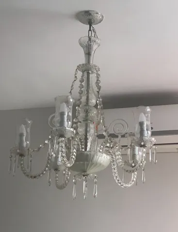 Lustre em cristal