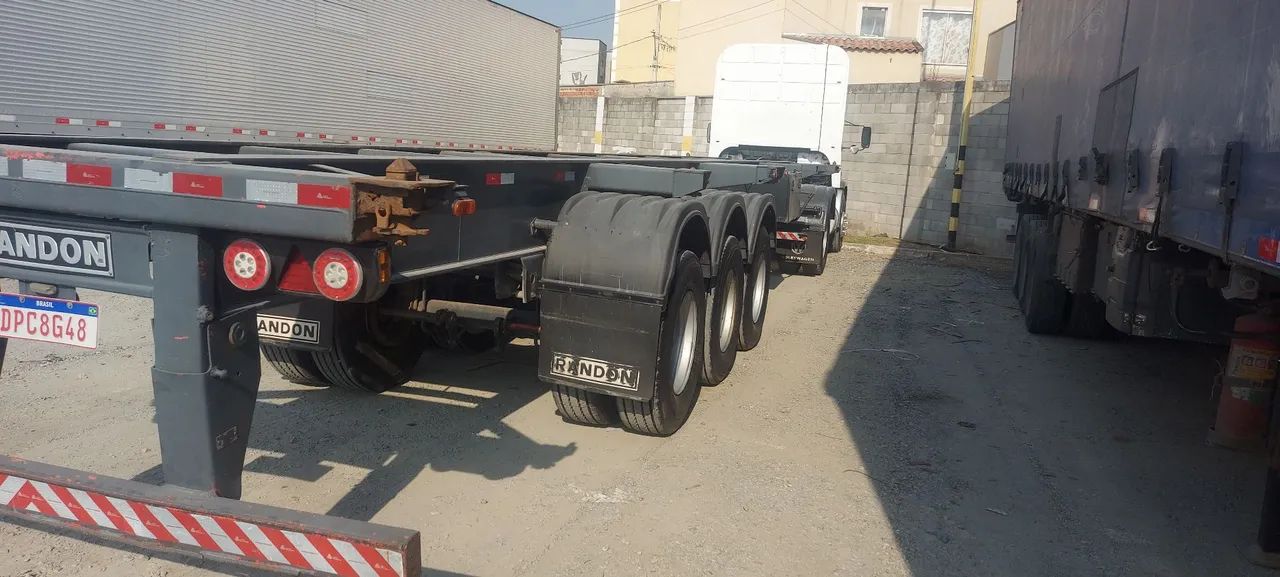 CONJUNTO Volks 17250 E 2006 + Randon 2006 12 Pinos com Pneus. - Foto 13