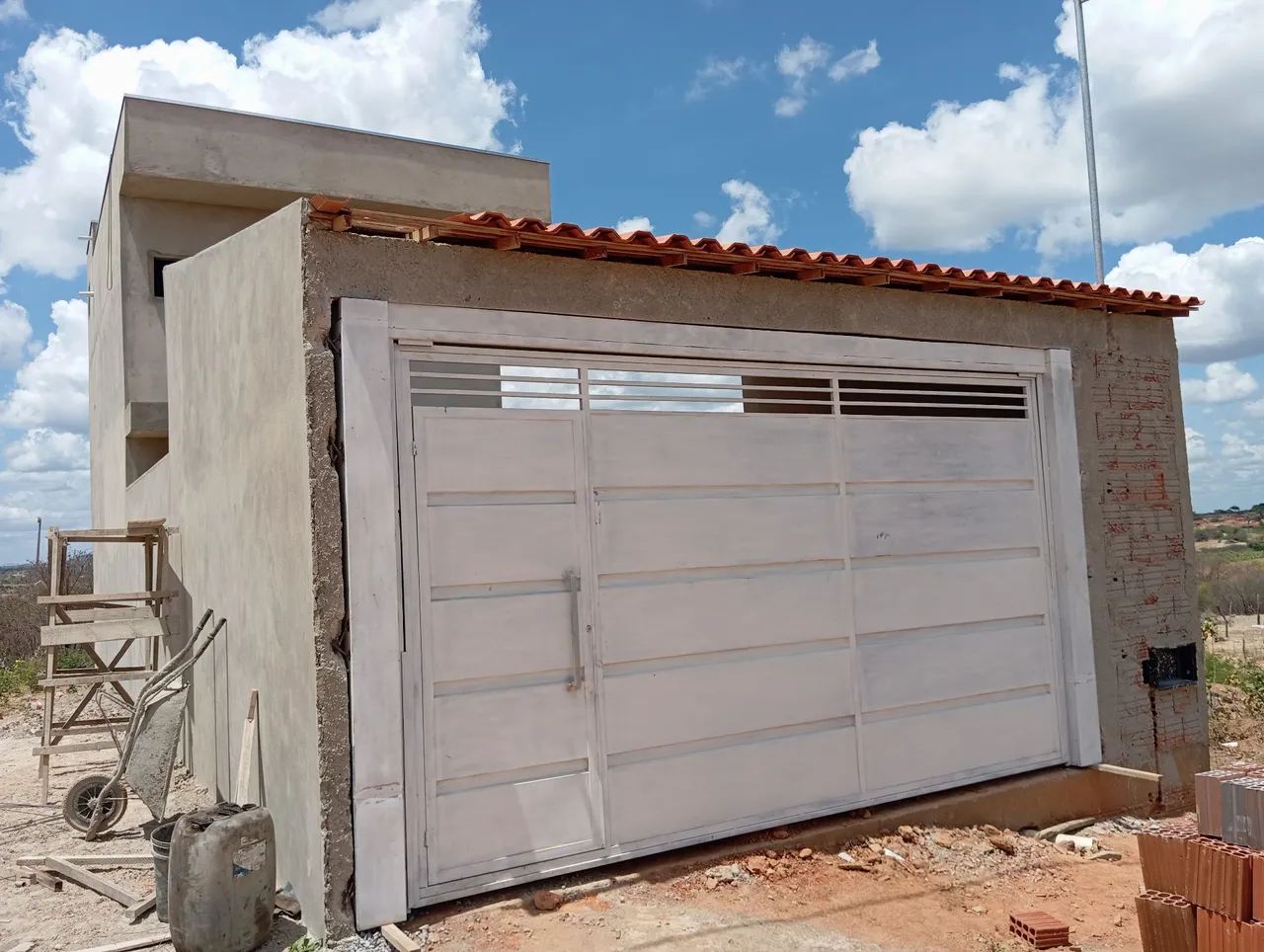 Portão de garagem branco novo - 2 folhas