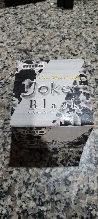 Molinete maruri Joker Black 