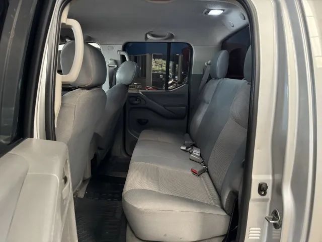 Frontier 2.5 XE 4x4 2010 - Foto 4