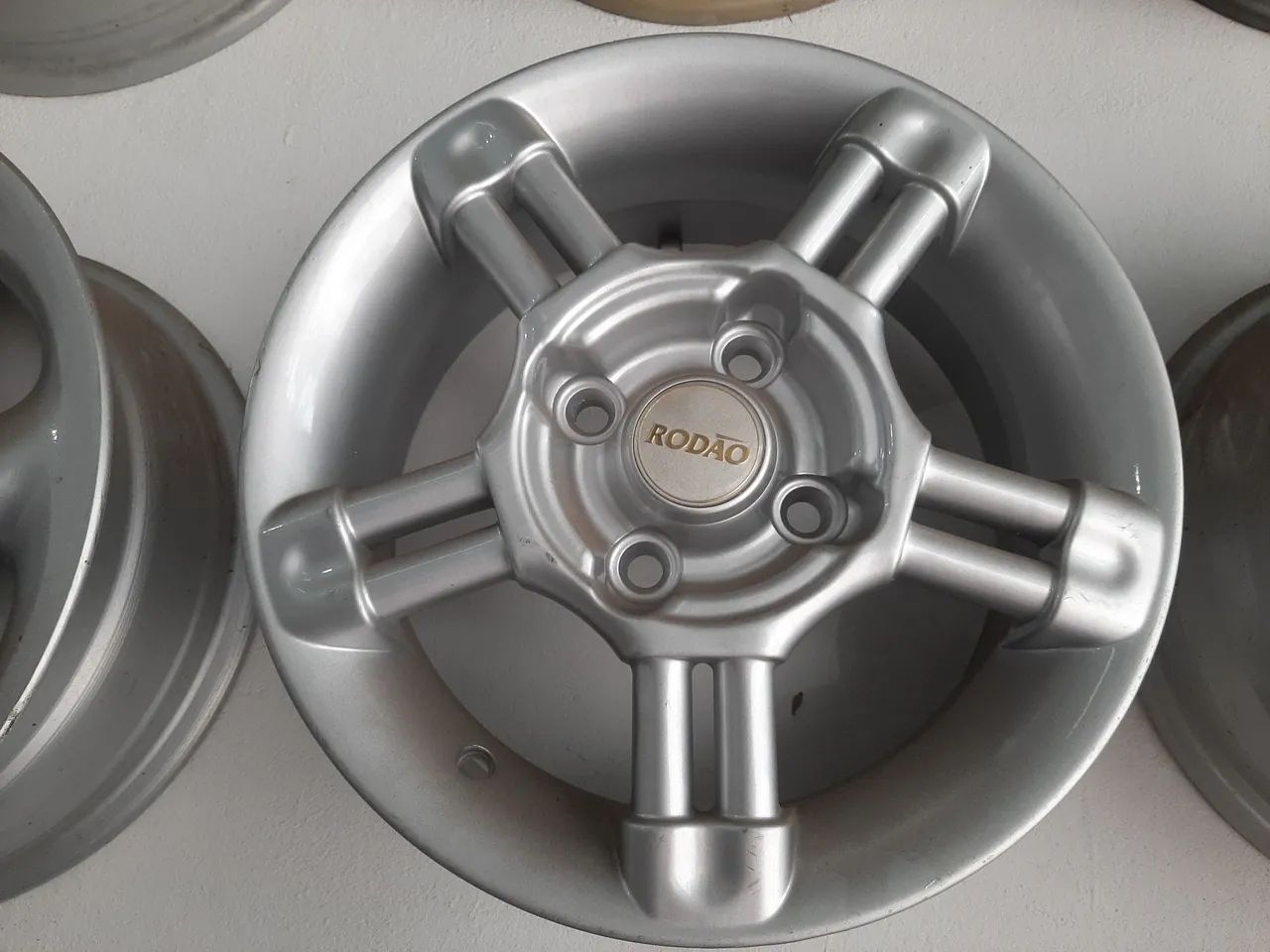 Rodas esportivas Rodao Retro Prata aro 13 4x100 novas