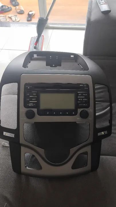 Som do i30 com moldura original do ar digital 