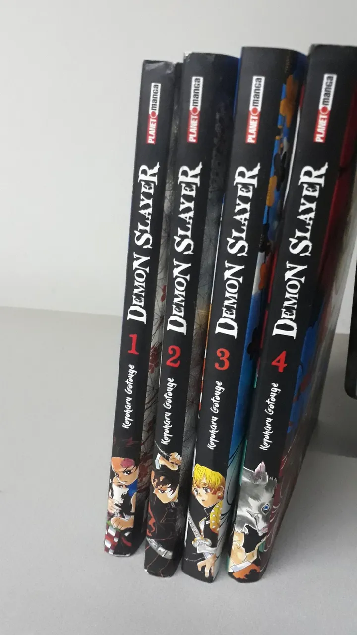 Demon Slayer Mangás - Volumes 1 a 4