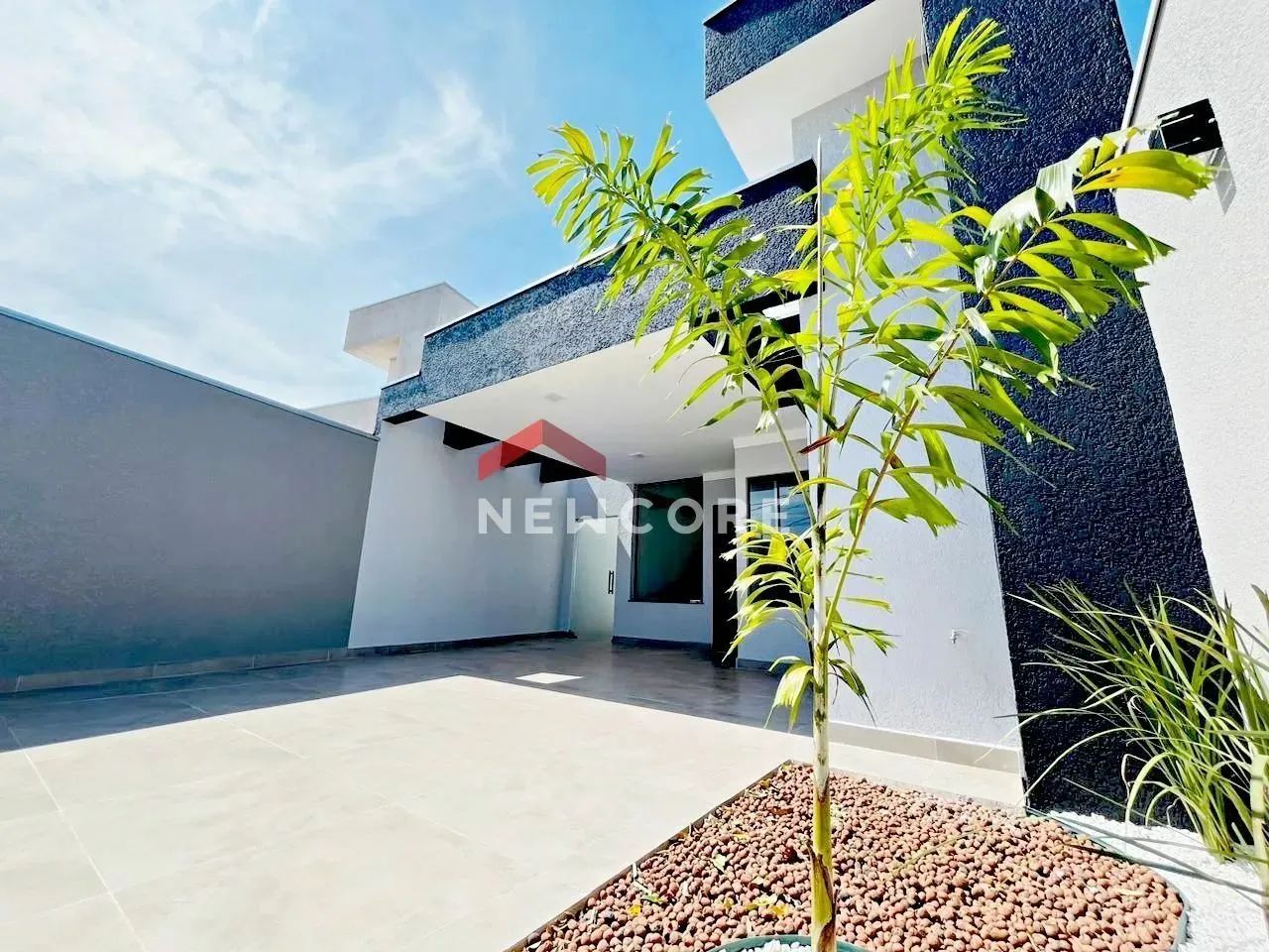 Casa em Rua Dirce Bassi Rigoldi - Jardim Colina Verde - Maringá/PR