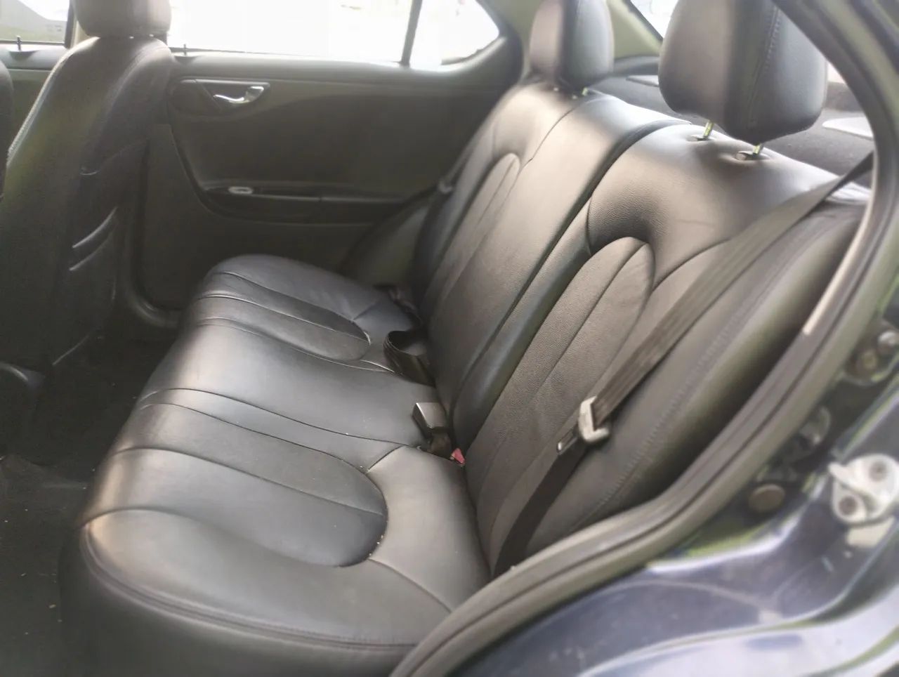 Jac 2012 Turin sedan $ 25.900,00 completo  - Foto 5