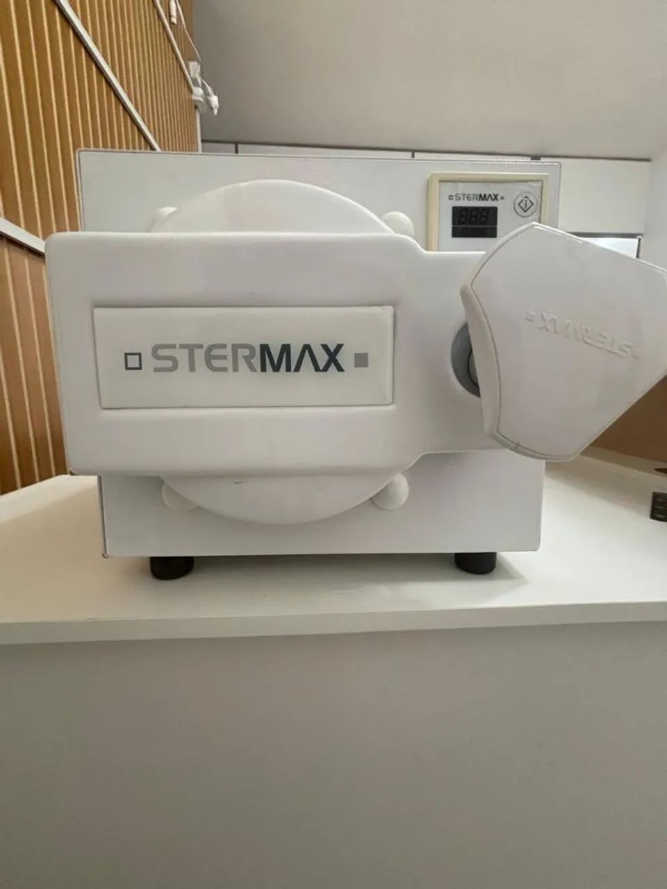 Autoclave Stermax 4 litros 220 V