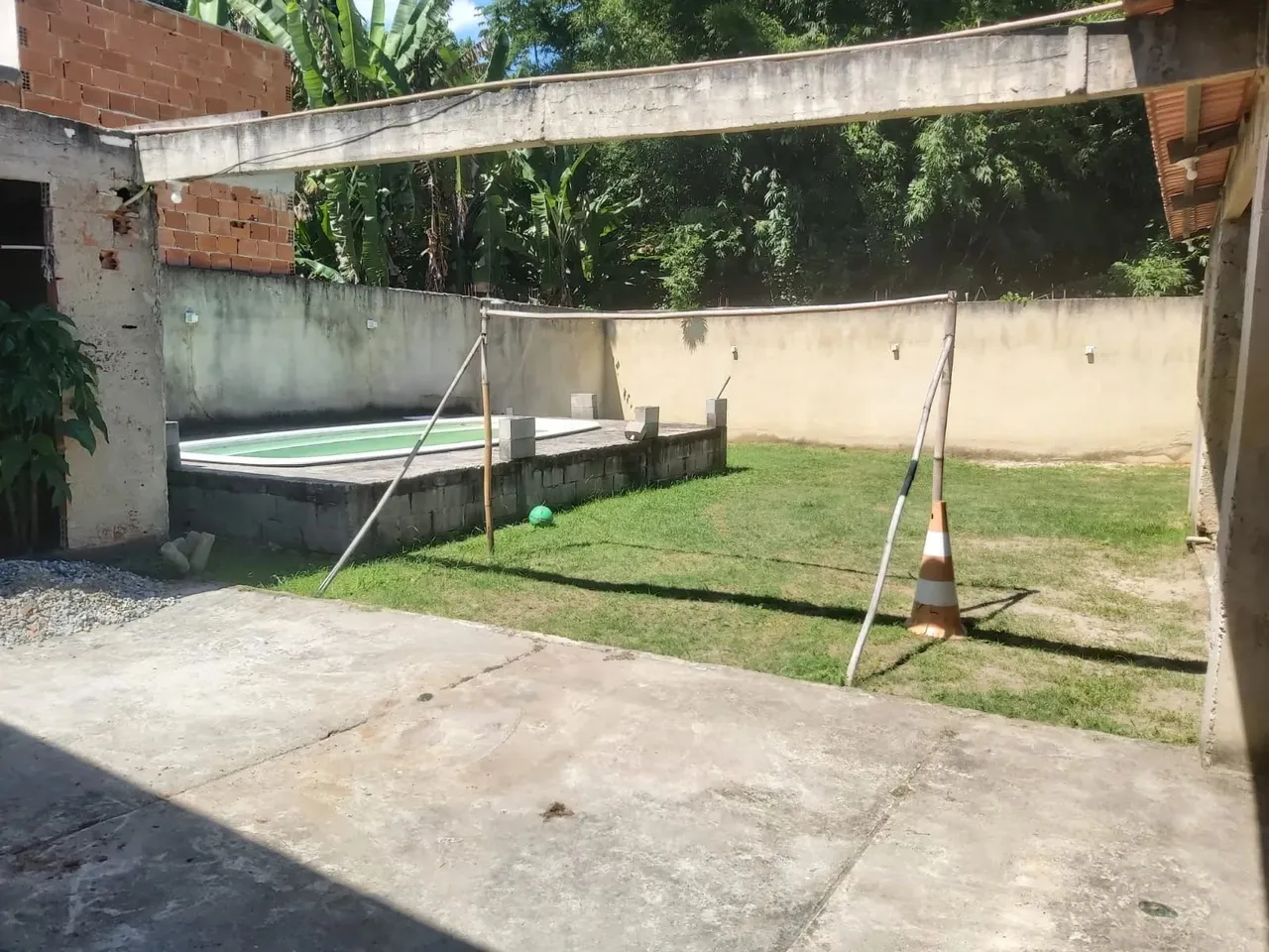Terreno Plano com Piscina no Rio da Prata