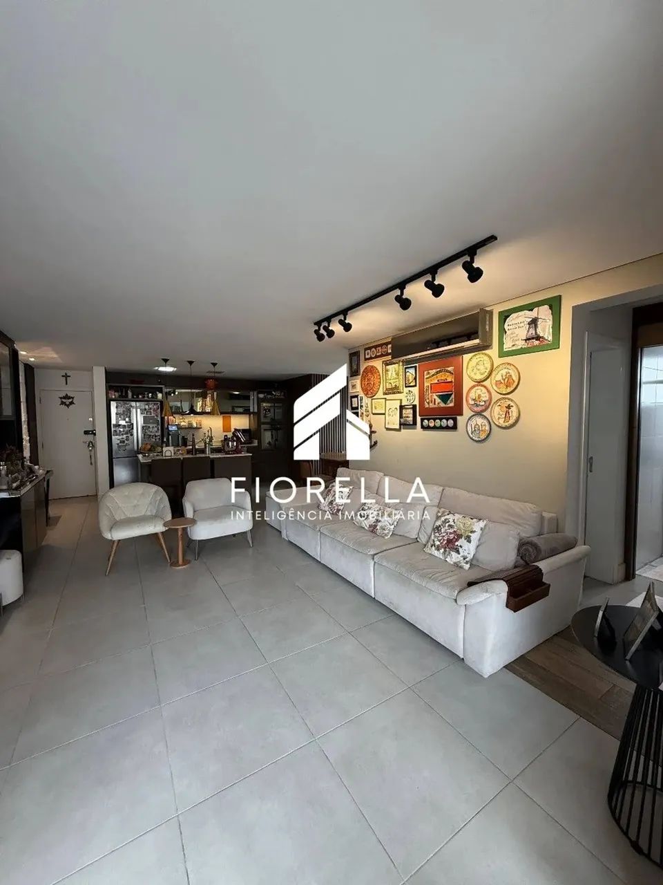 Apartamento com 02 dormitórios sendo 01 Suíte no bairro Campinas - São José - Foto 2