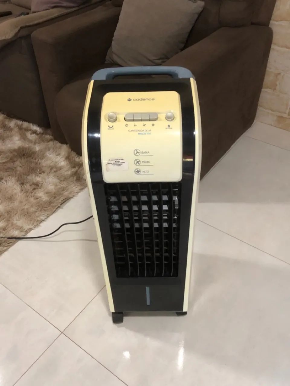 Climatizador Cadence Breeze 506 com defeito - Foto 2