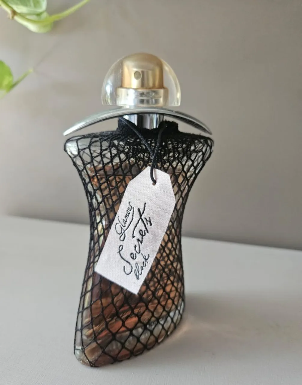 Perfume Glamour Secrets Black