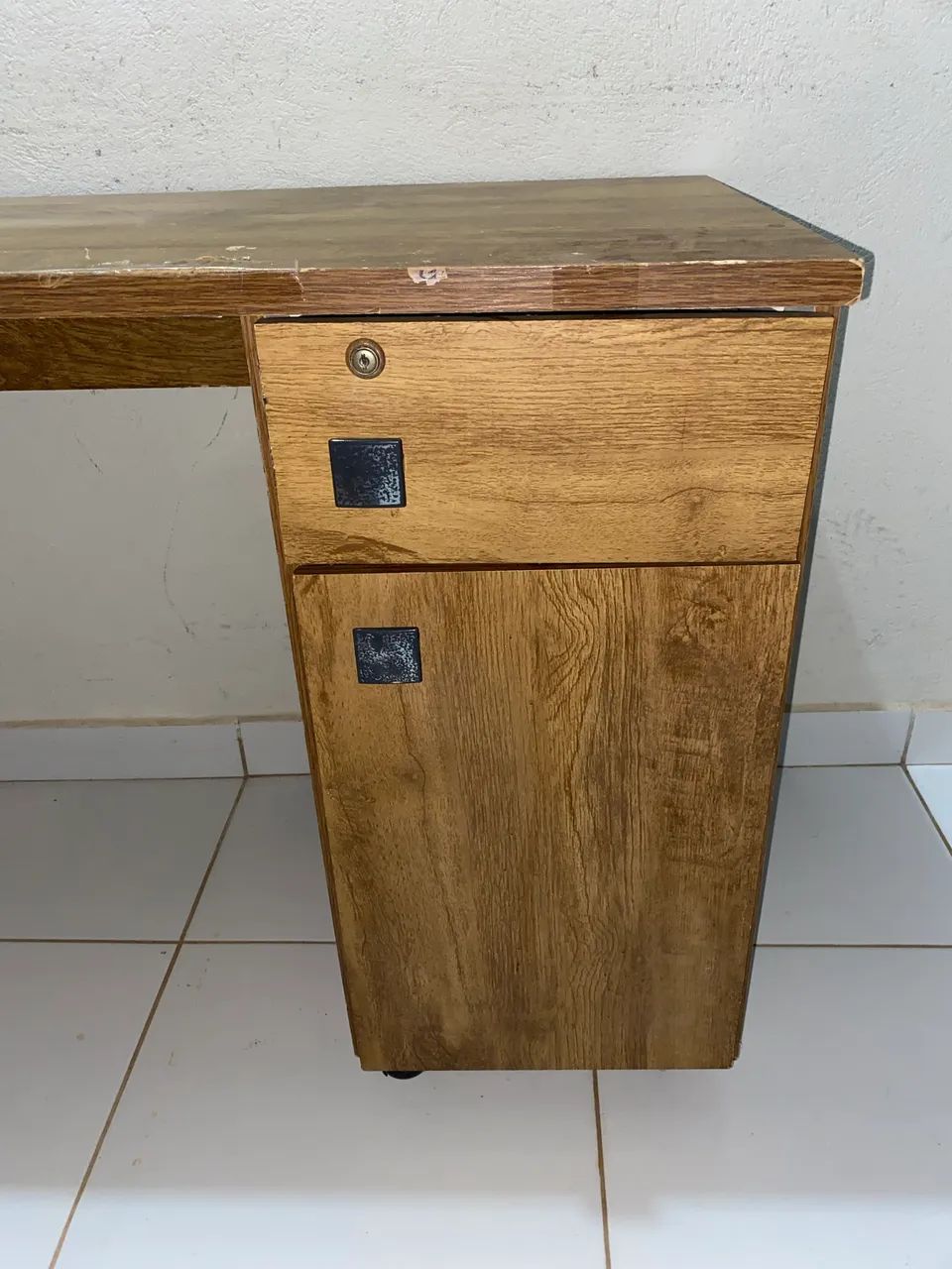 Mesa de escritório / escrivaninha 64728433585793122
