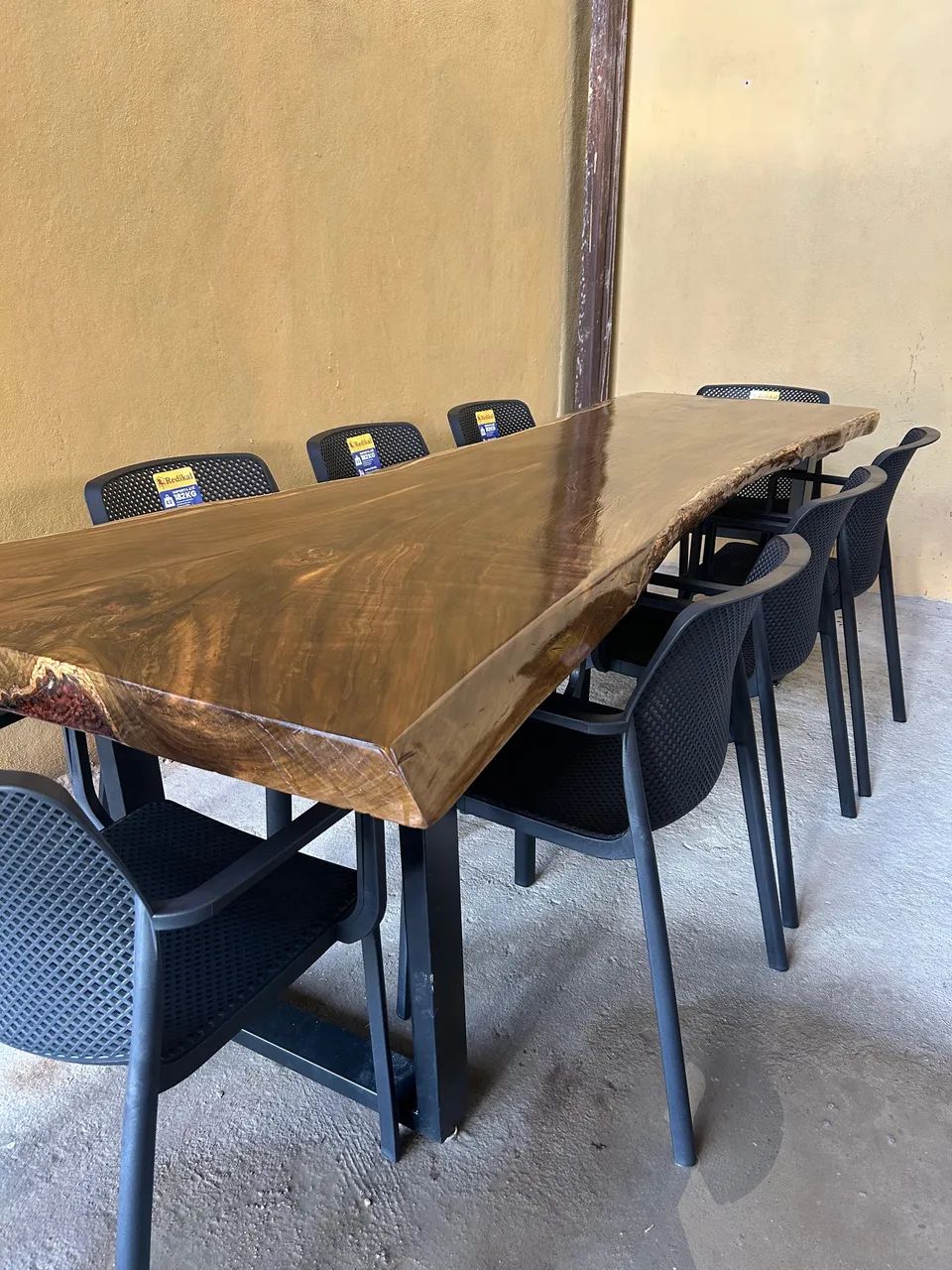 Mesa em madeira maciça  - Foto 6