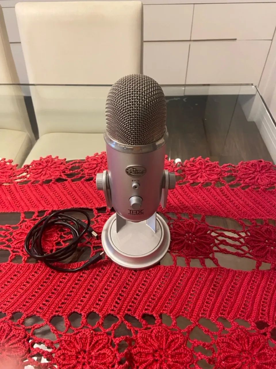 Microfone Blue Yeti USB - Novo