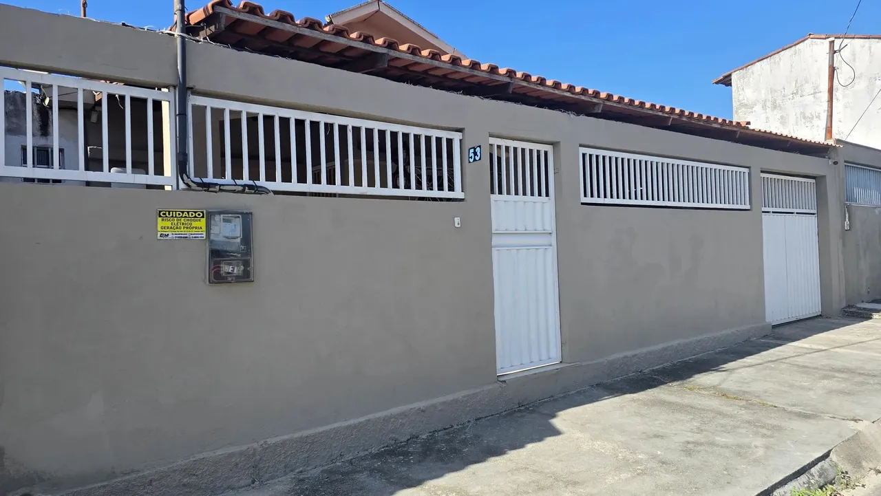 Casa a Venda em Vila Velha com 3 quartos suite Piscina area de Lazer Araças