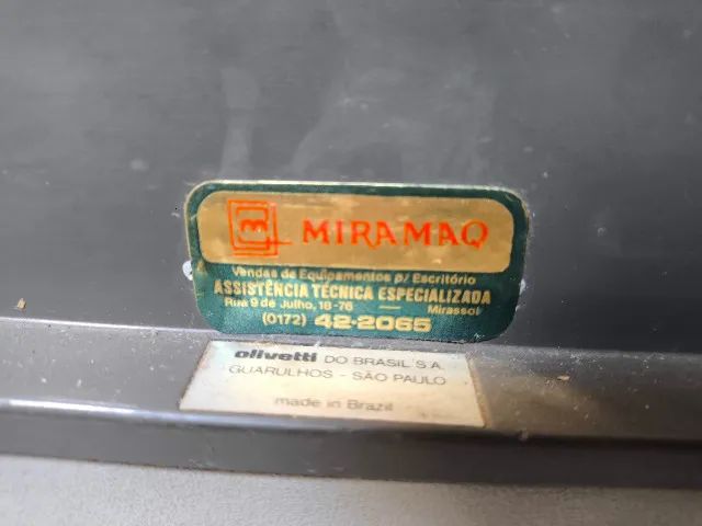 Máquina de escrever Olivetti Linea 98 antiga - Foto 6