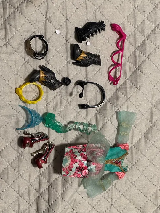 Lote de Acessórios para Bonecas Monster High