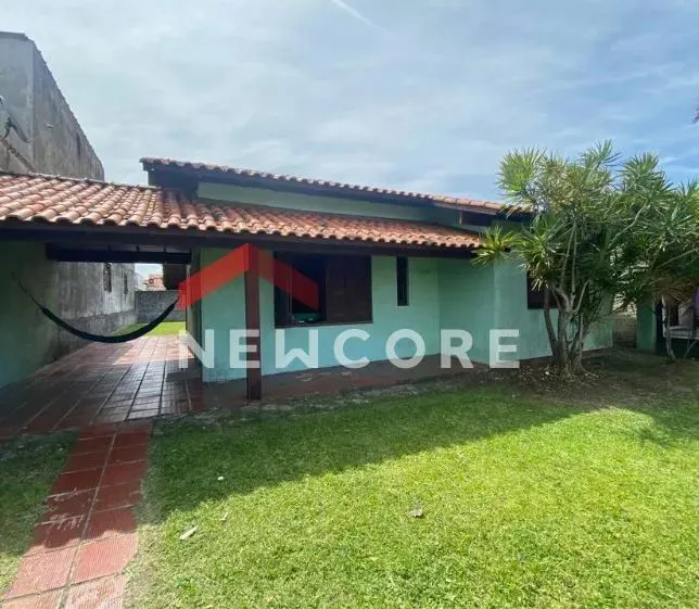 Casa em Rua Cangucu - Centro - Imbé/RS