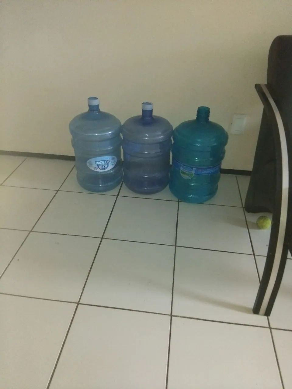 Vendo 3 garrafões de água! - Foto 2