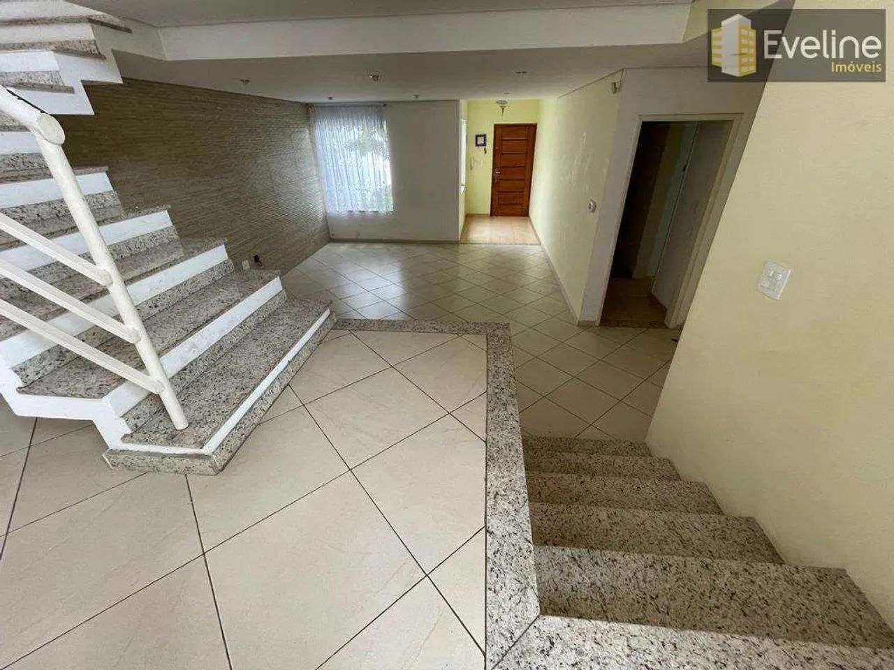 Casa com 3 dorms, Vila Oliveira, Mogi das Cruzes - R$ 930 mil, Cod: 3285