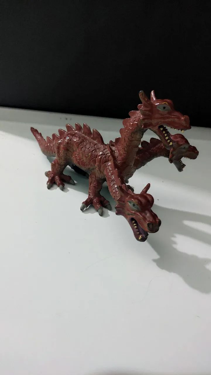 Dragão de Três Cabeças - Brinquedo Colecionável 22 cm - Foto 4