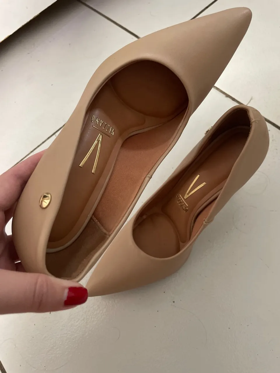 Vendo Scarpin Vizzano Bege (36)
