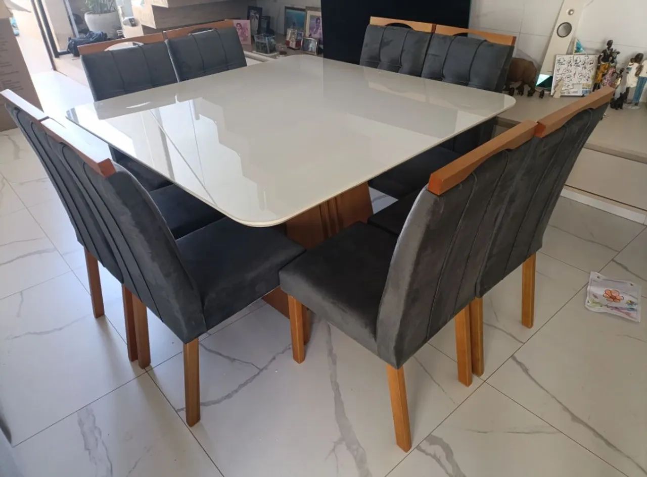 Mesa de jantar quadrada 8 cadeiras Pratic 
