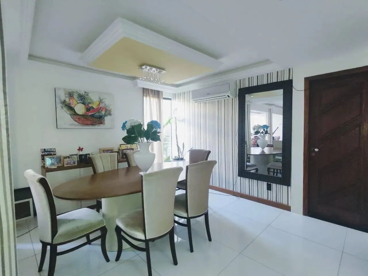 Apartamento à Venda no bairro Vilas do Atlântico, localizado na cidade de Lauro de Freitas