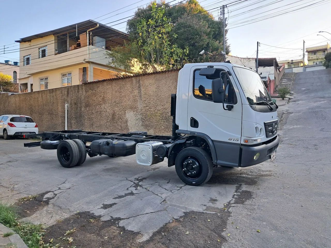 Mercedes-Benz Accelo 815 - Foto 2