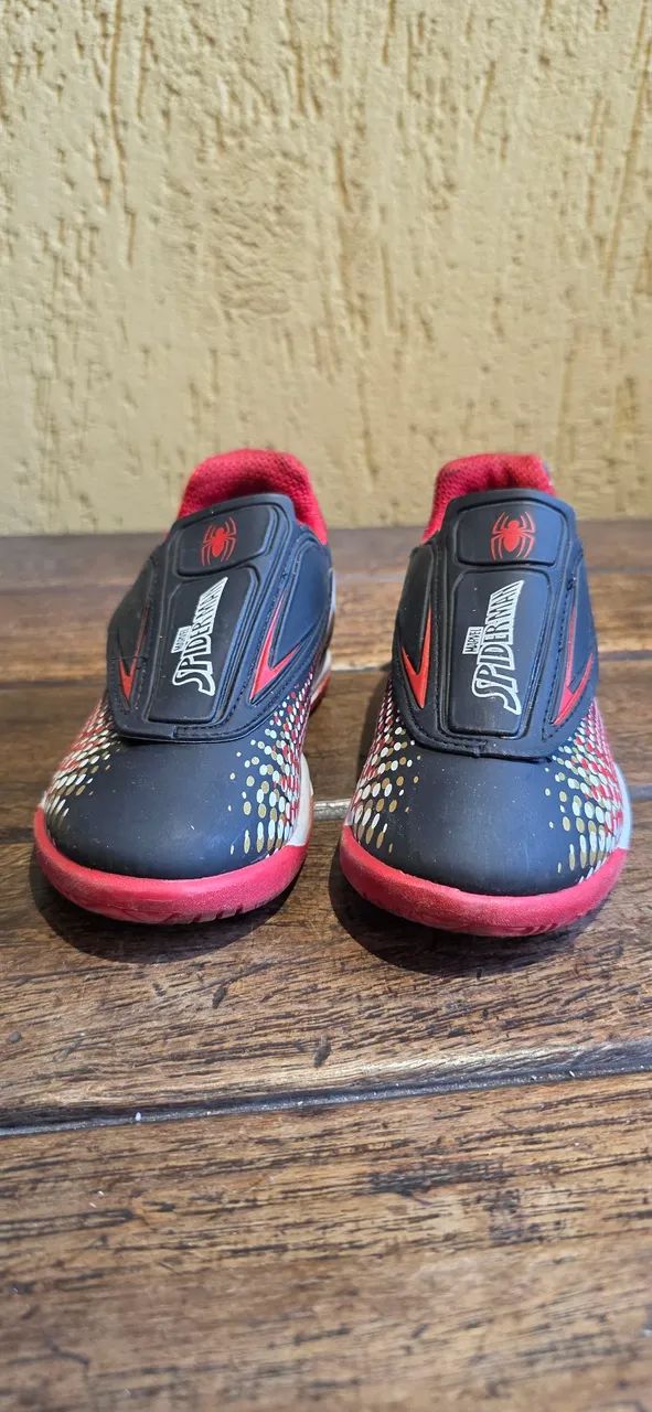 Chuteira Infantil Futsal Dray Marvel Homem Aranha - Preto 