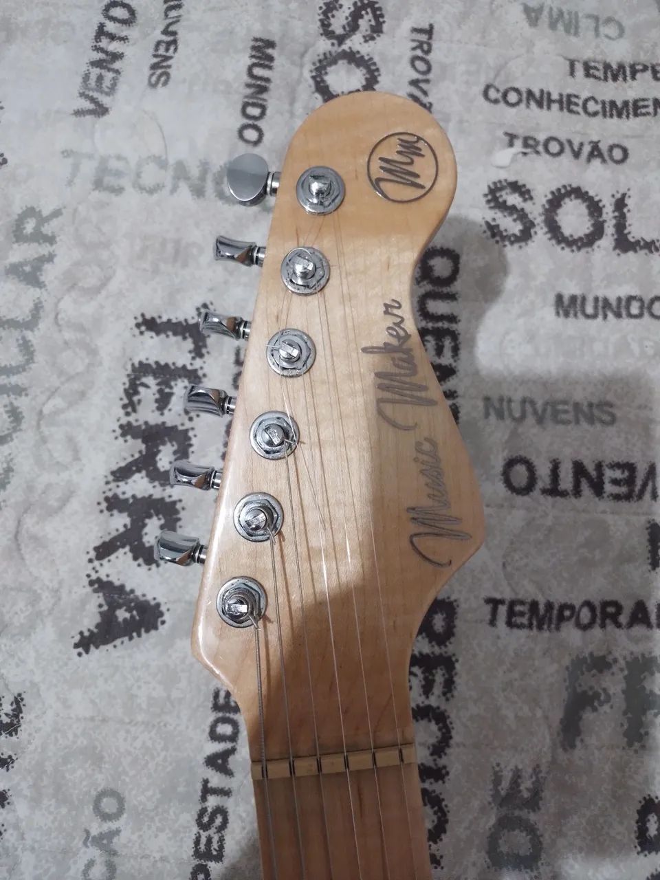 Guitarra Music Maker Stratocaster - Foto 4