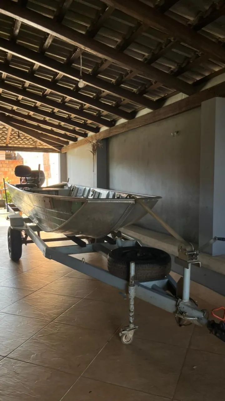 Barco de pesca completo