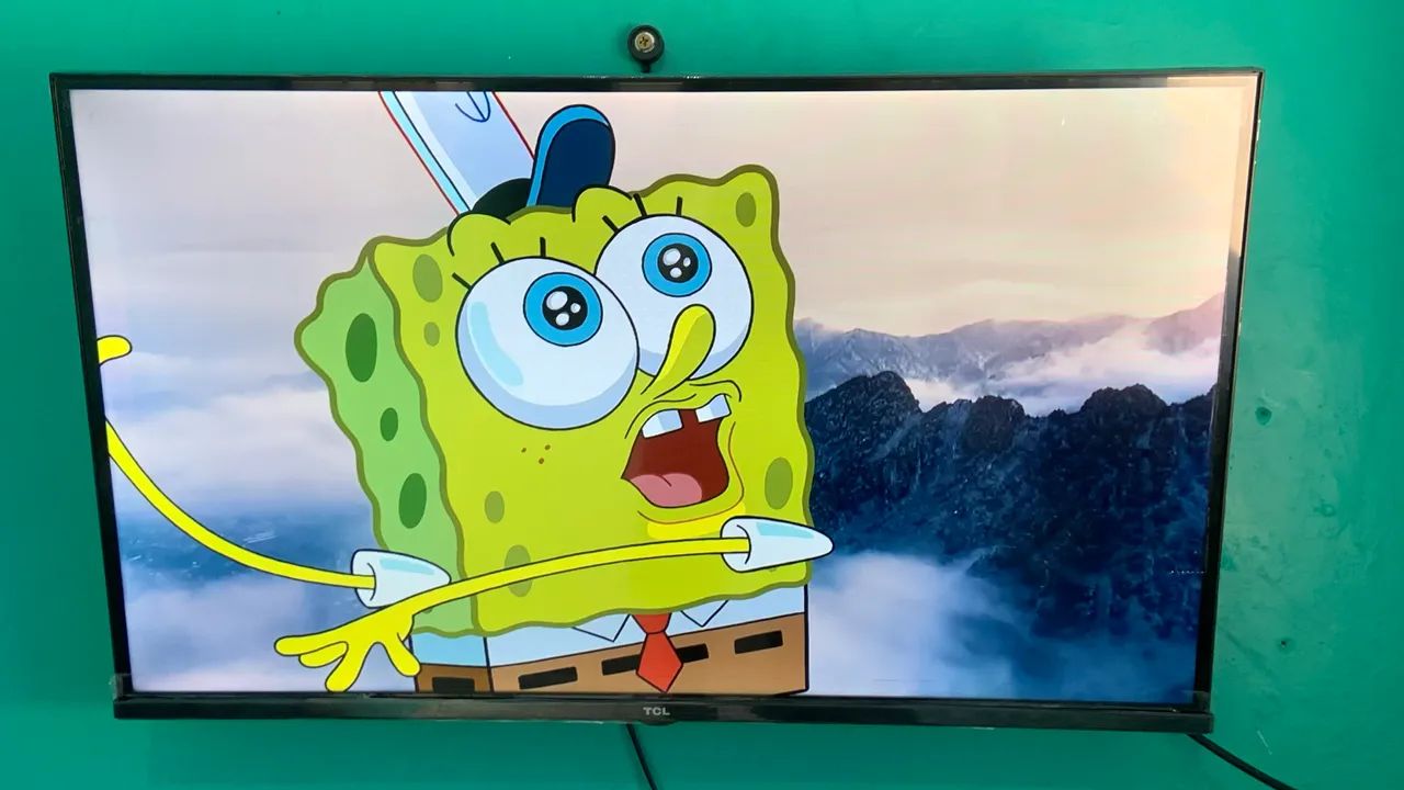 TV ANDROID TCL 32 POLEGADAS BORDA INFINITA SEMI NOVA  - Foto 4