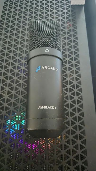 Microfone Condensador Arcano AM-BLACK-1