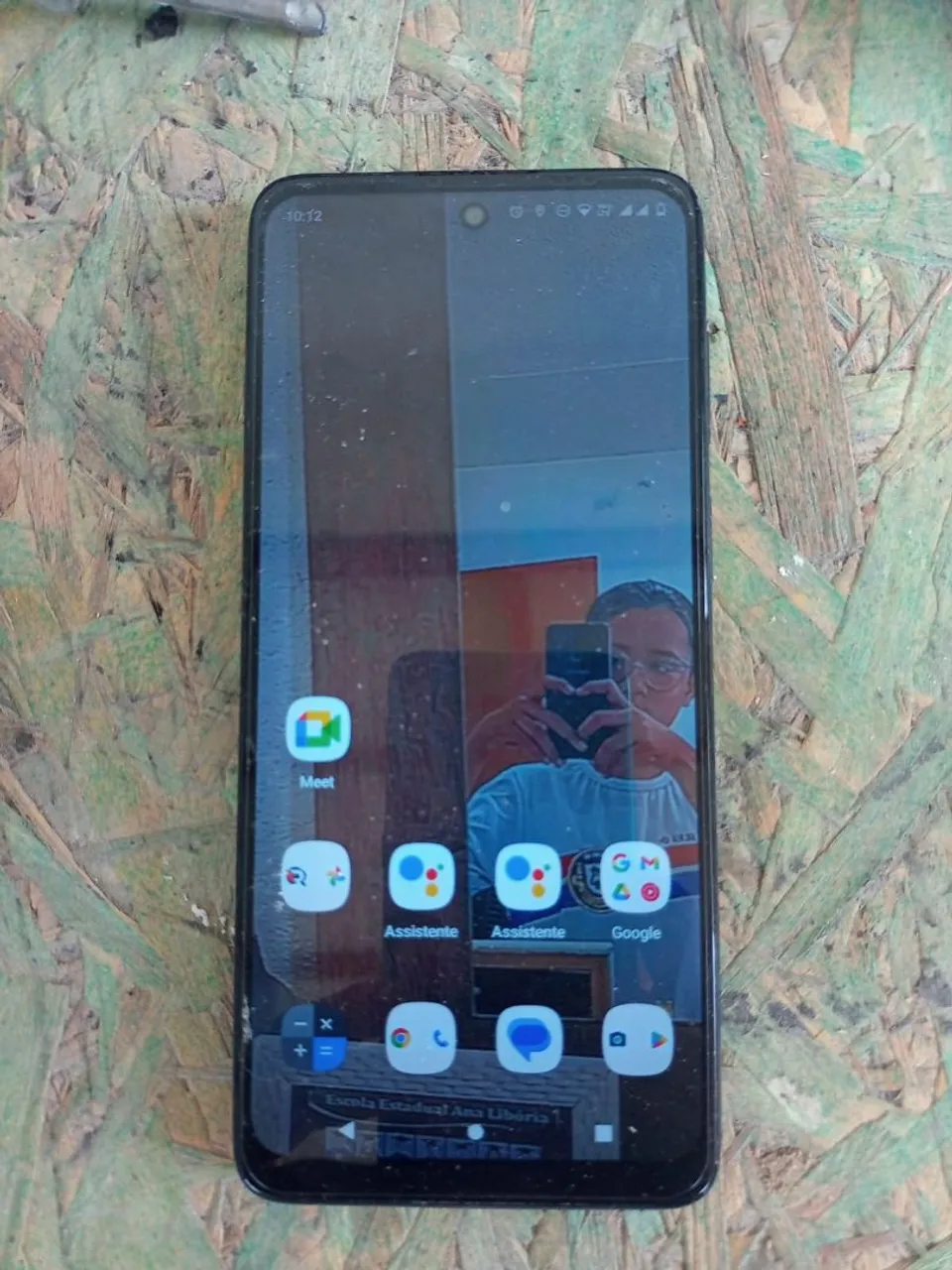 Vende se este celular.