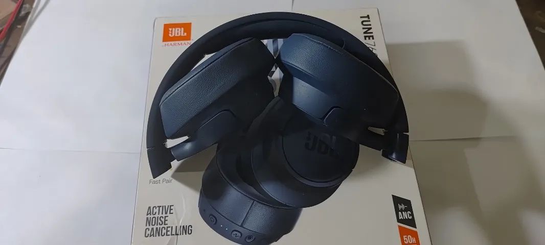 Fones de ouvido over-ear JBL Tune 760NC com cancelamento de ruído Original - Foto 6