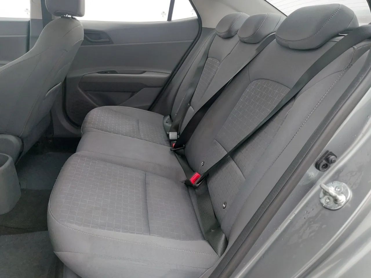Hyundai HB20S Comfort Plus 1.0 TB Flex 12V Aut, foto 16 de 17