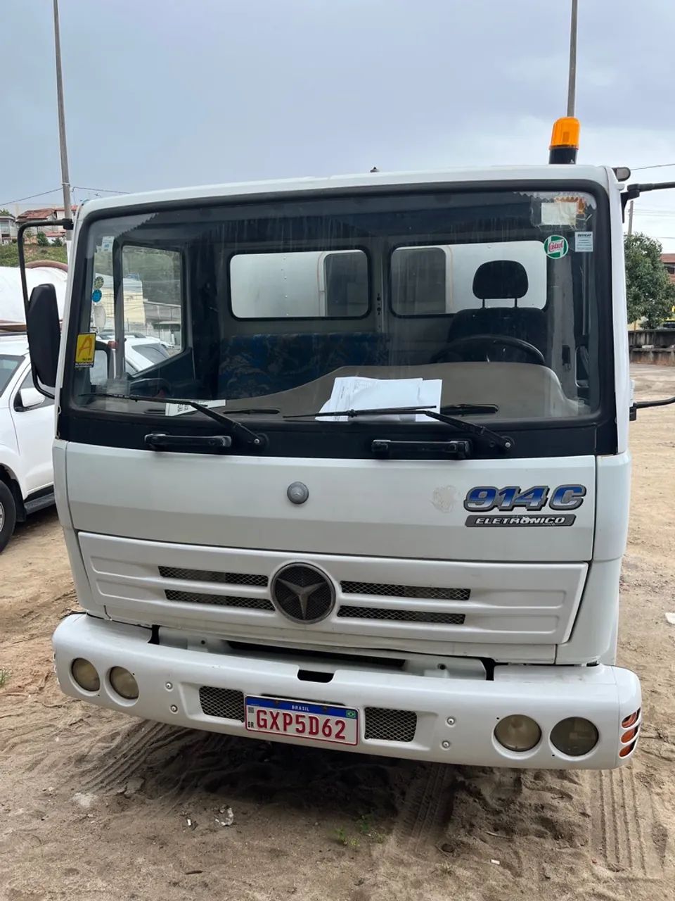 Caminhão Mercedes-Benz 914 6 - Baú - Foto 5