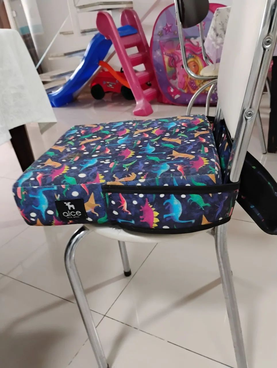 Assento de elevação infantil para mesa  - Foto 5