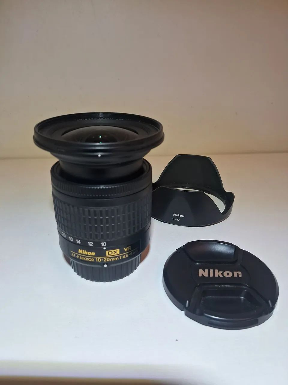 Lente grande angular Nikkor 10-20mm DX VR