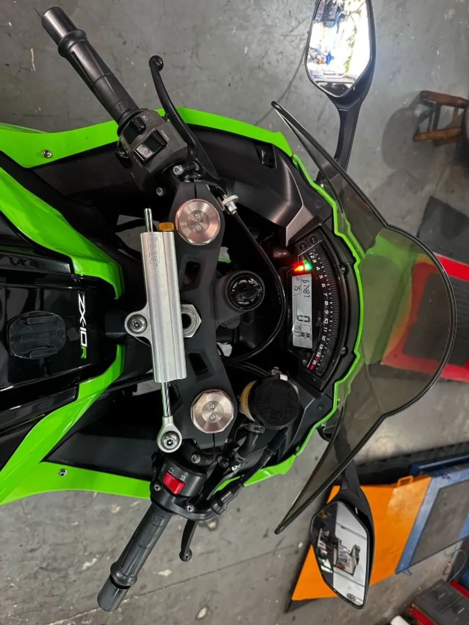 KAWASAKI ZX10R