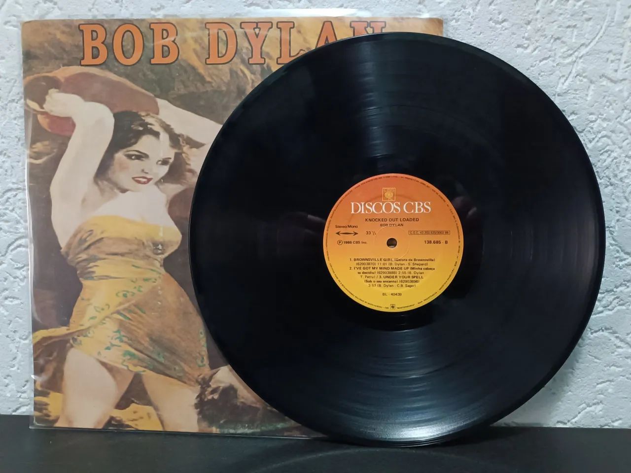 LP Bob Dylan - Knocked Out Loaded - Foto 3